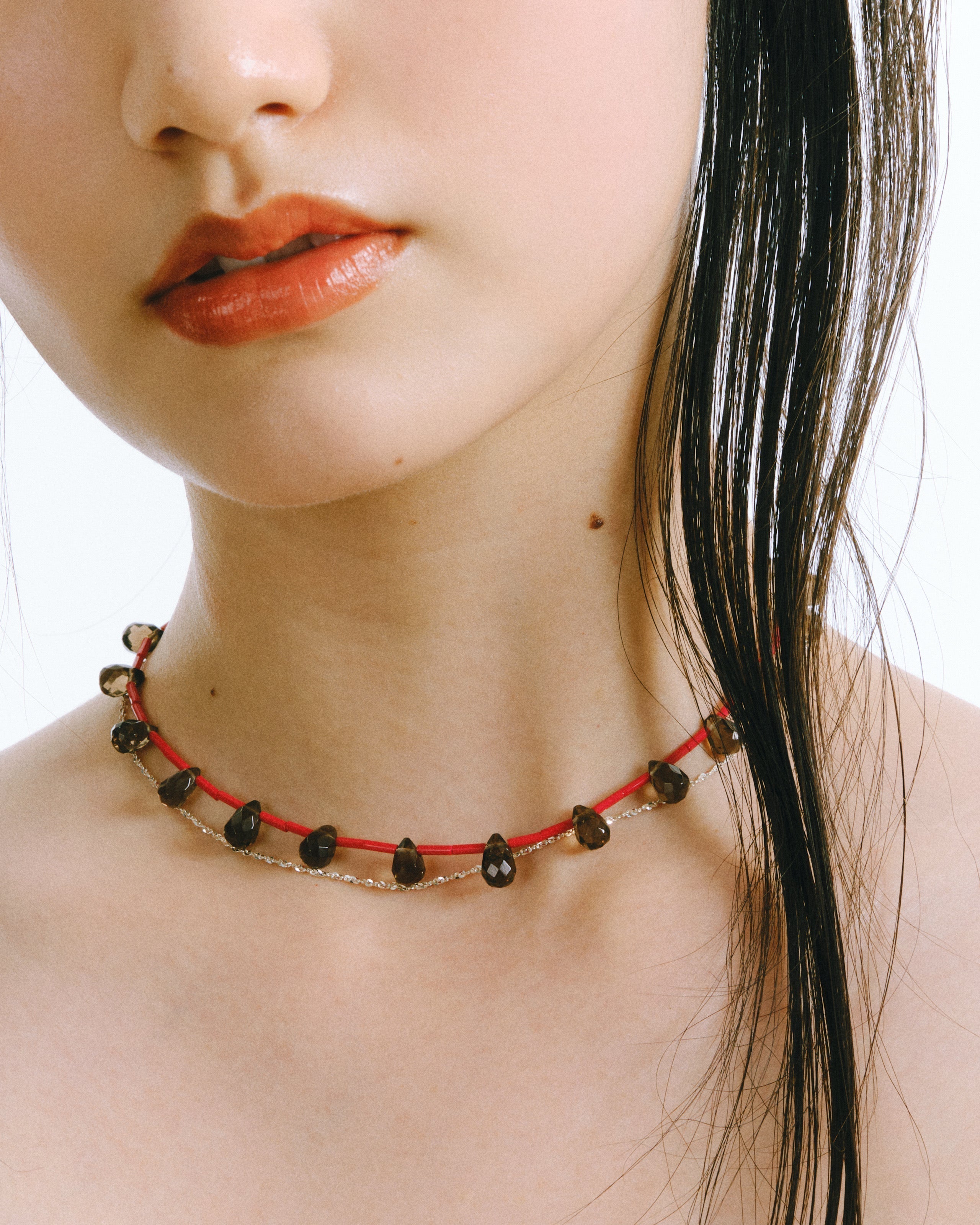 個性を引き出しながらもシックな大人の仕上がりに。6月のおすすめスタイリング3選