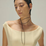 Collier en cuir_long_H003